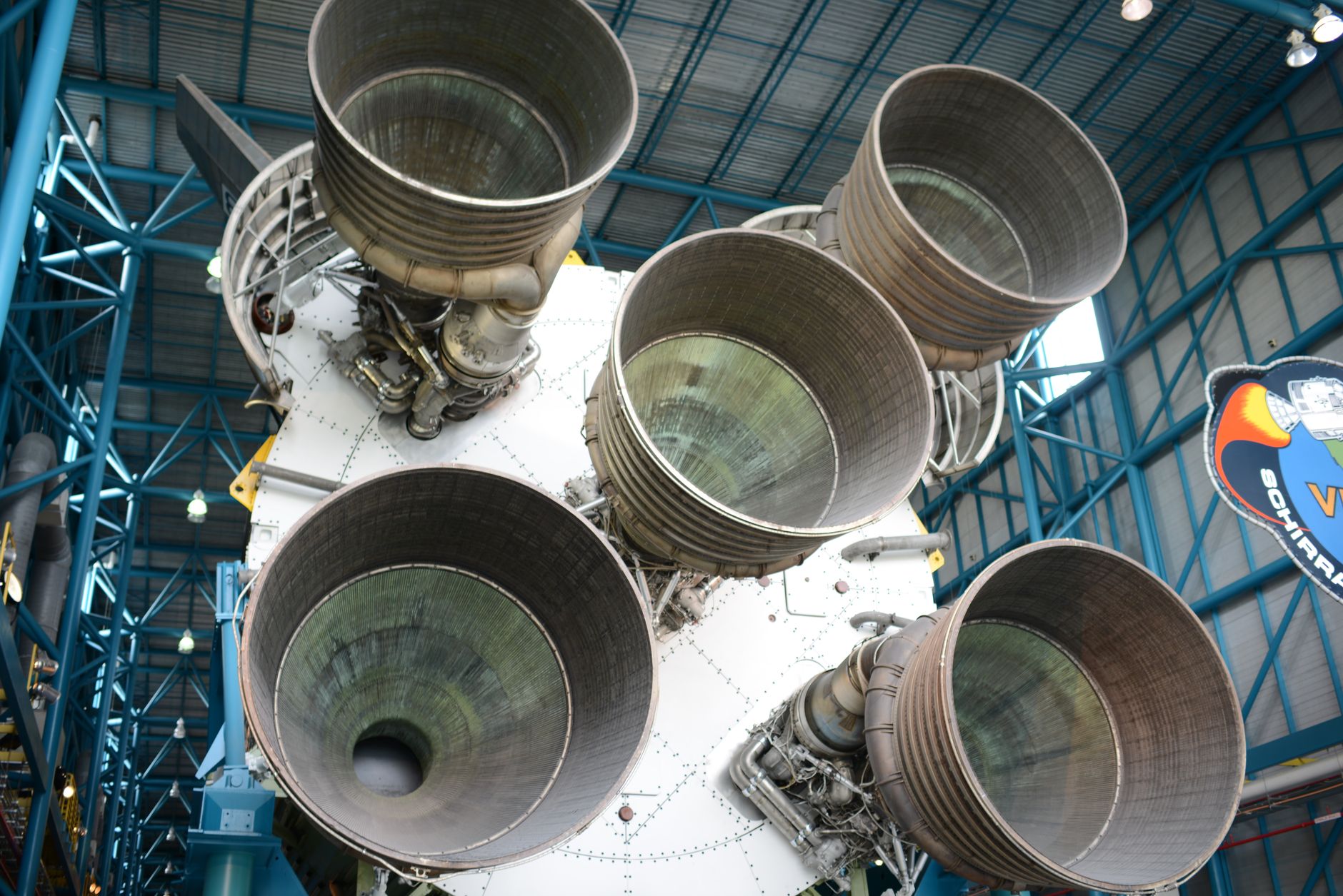 Kennedy Space Center의 엔진 상단부 뷰